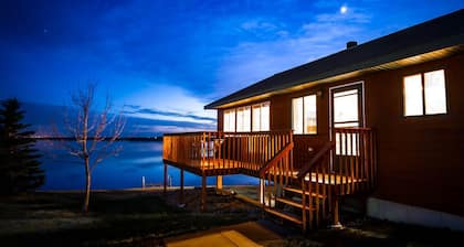 Frente al mar de pesca y caza de la cabina! 4HAB / 2Baño. Bañera de hidromasaje, billar / ping pong