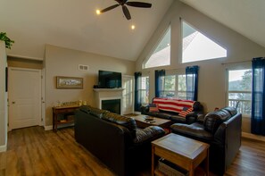 Smart TV, fireplace, DVD player, table football