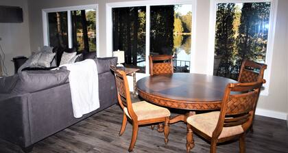 Sandy Bottom Lodge on the Beautiful Chain O Lakes in Waupaca