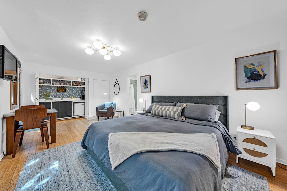 Cozy Studio 2 Blocks from Downtown Mill Valley