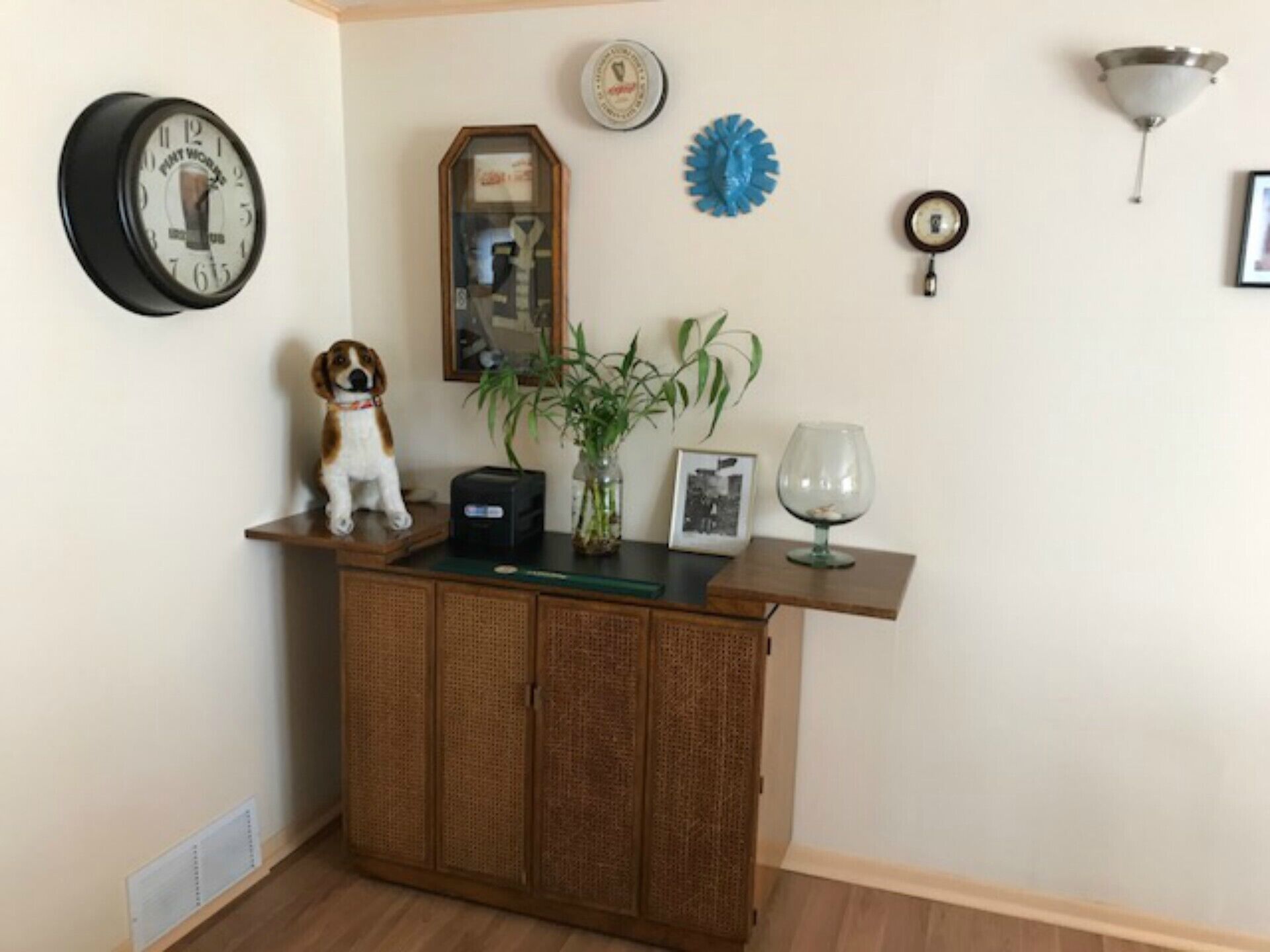 Dog friendly(with dog fee),Close to Downtown,Historic District,
