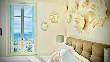 4 soveværelser, skrivebord, strygejern/strygebræt, gratis Wi-Fi