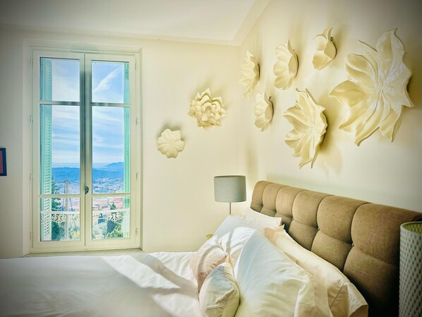 3 bedrooms, iron/ironing board, travel crib, WiFi