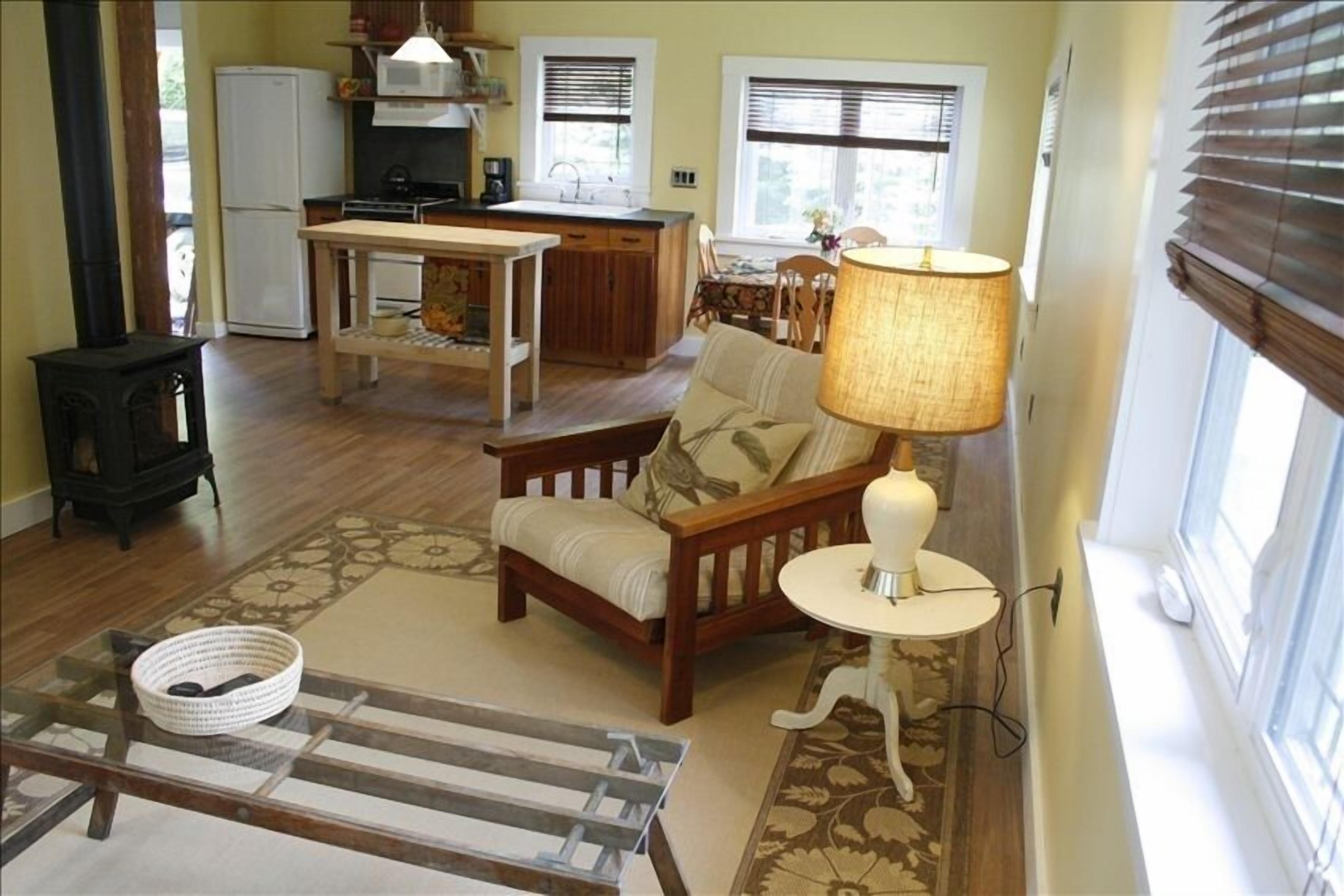 Romantic Cottage for Two in the Heart of the White Mountains