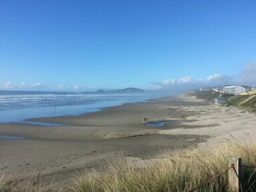 Kolmen makuuhuoneen / kaksi kylpy Beach House In The Heart Of Nye Beach