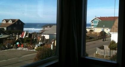 Kolmen makuuhuoneen / kaksi kylpy Beach House In The Heart Of Nye Beach