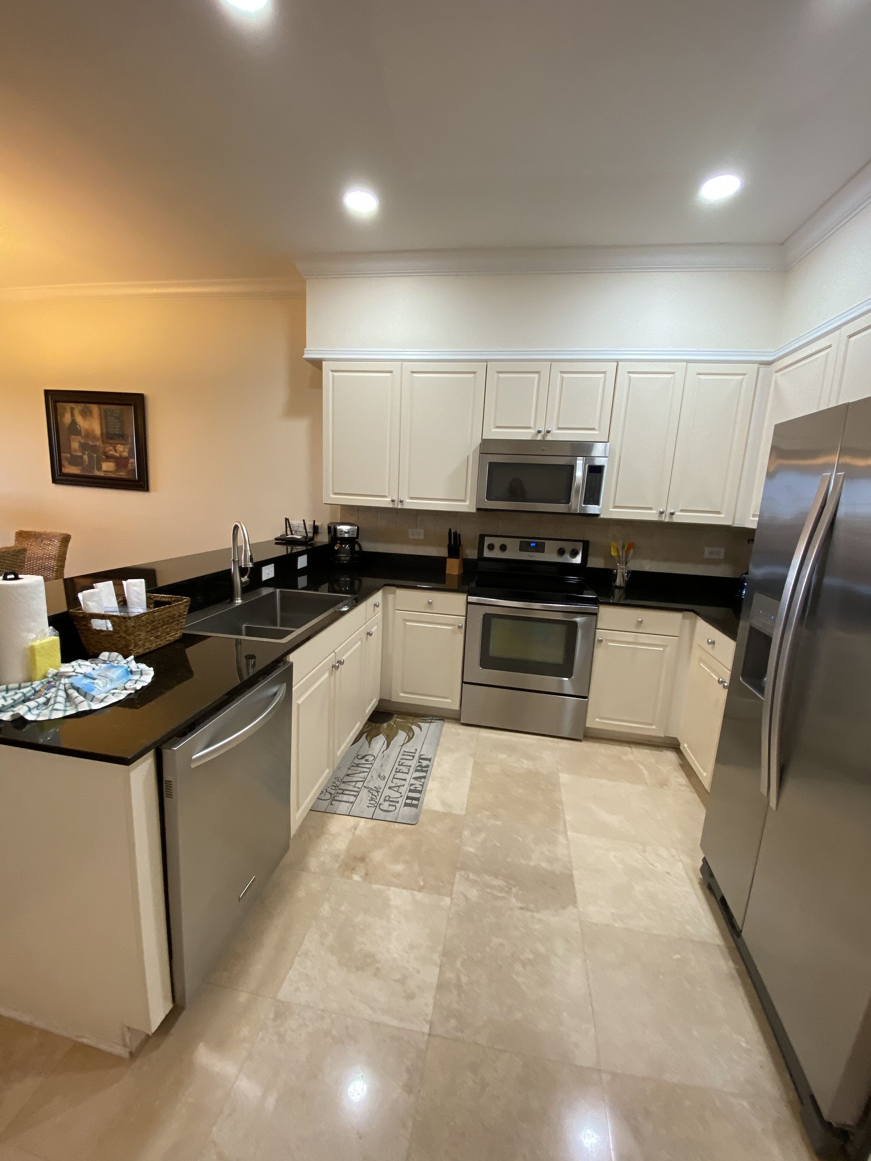 5 STAR LUXURY CONDO**2 KING BEDS**WALK TO ROSEMARY