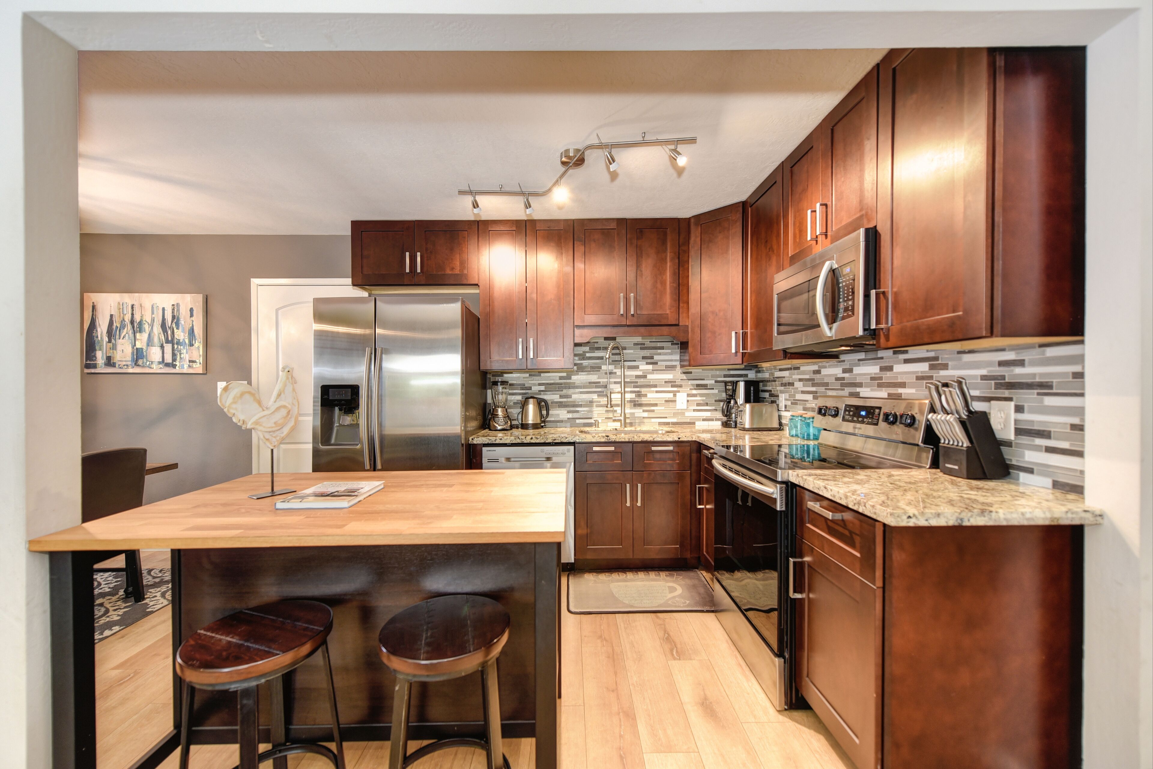 Blue Field House Next To Downtown Old Town Zoo Parks Gorgeous Back Yard Barbecue