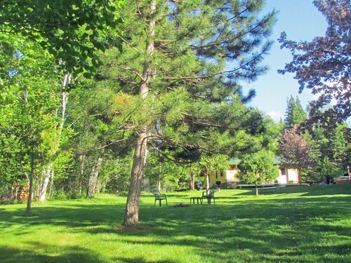 Private air-conditioned 2-bedroom cabin on Lake Vermilion