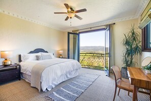 4 habitaciones, tabla de planchar con plancha y cuna de viaje 