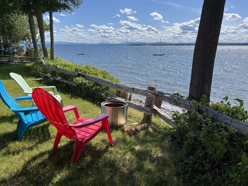 A Perfect Lake Front Vacation Spot In Beautiful Grand Isle, Vermont