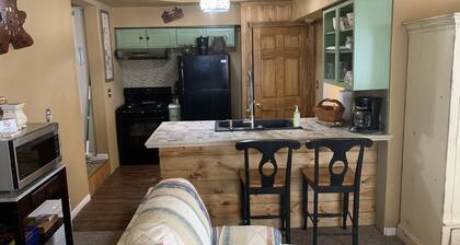 Great Cabin on Osage River in Tuscumbia, MO