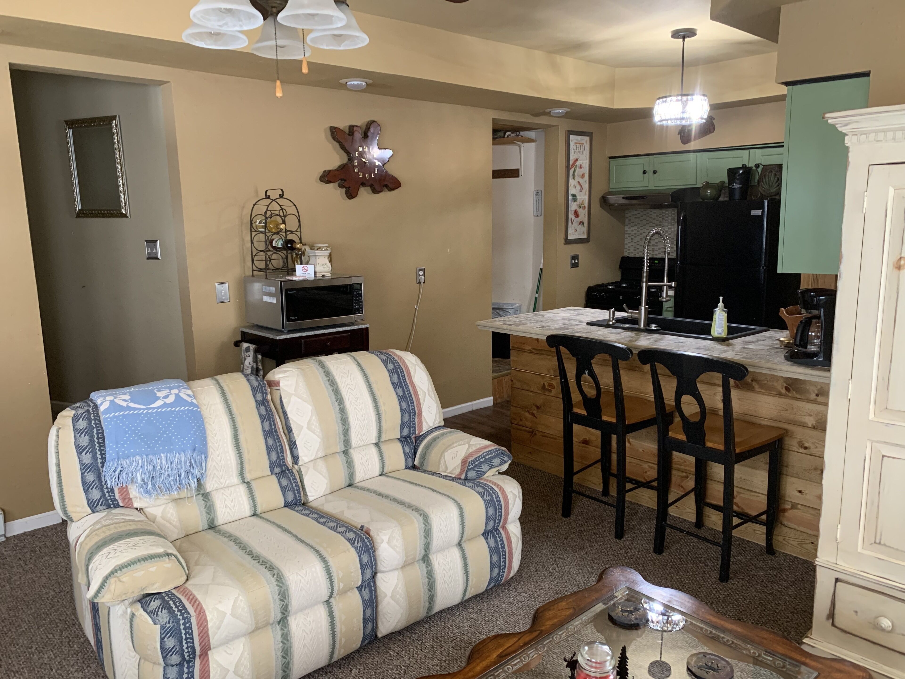 Great Cabin on Osage River in Tuscumbia, MO