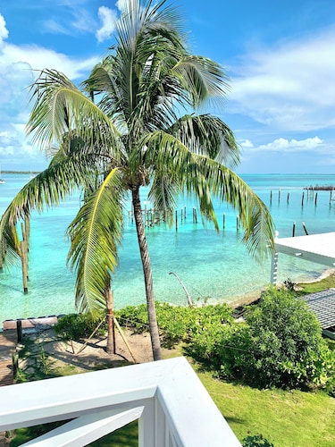 Beachfront House  Private Dock & Beach Tahiti Beach House - Hope Town  5 STAR