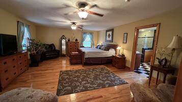 4 bedrooms, WiFi, bed sheets