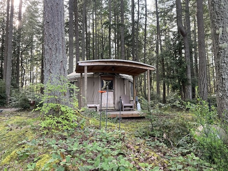 Exterior. Yurt in Forest with Puget Sound View - Dry Camping