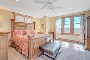 4 bedrooms, iron/ironing board, free WiFi, bed sheets - Townhome R21A-Mtn Home, Mtn View, Private Hot Tub, Indoor/Outdoor Pool & Hot Tub (Banner Elk)