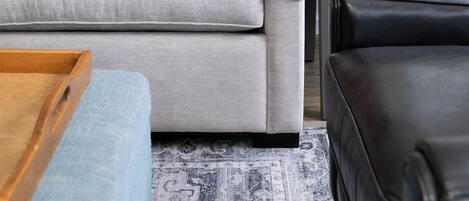 Fernseher, Kamin, Stereoanlage