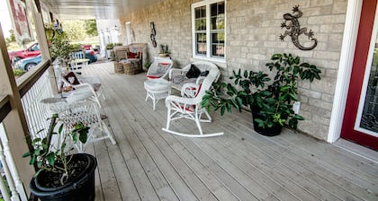 Middelshire - 9 Habitaciones 6. 5 Baños - Eastern Ontario