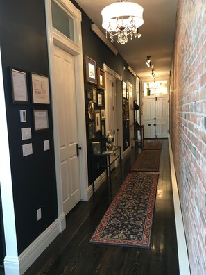 Interior - Historic Silverton Downtown  Loft (Silverton)