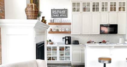 Historic Silverton Downtown Loft