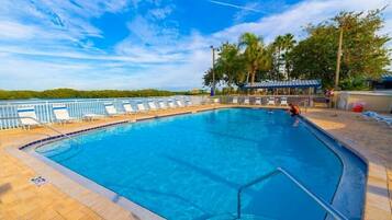 Outdoor pool, a heated pool