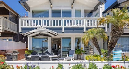 5-Star Luxurious South Bay Front Beach House - Steps to Shops/Restaurants