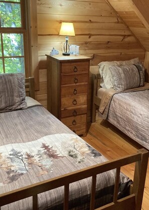 4 habitaciones, tabla de planchar con plancha y wifi gratis 