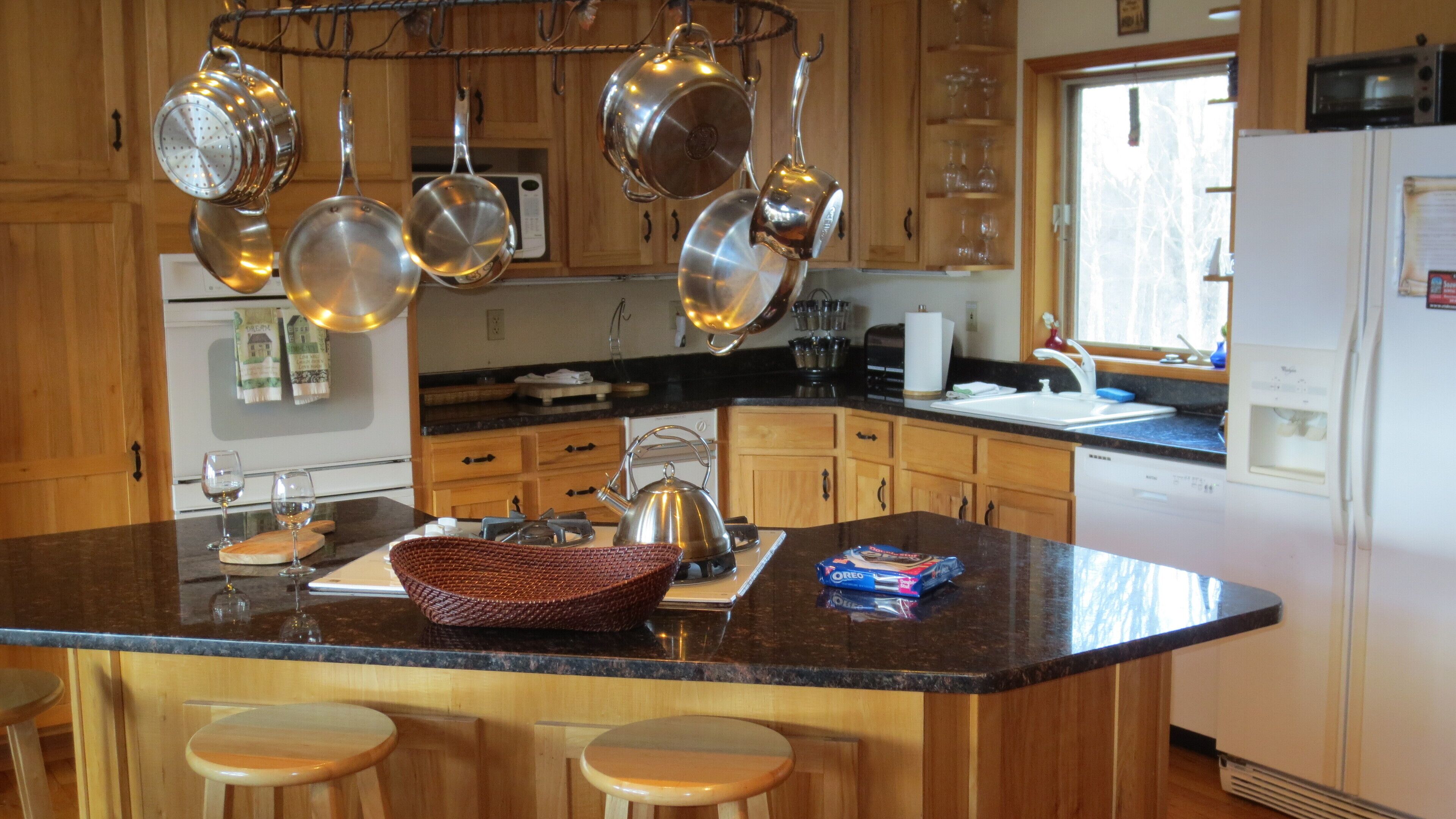 Oo - 'Top of the Ridge Cabin' - oO  5BR Mountaintop Ski-Golf Cabin