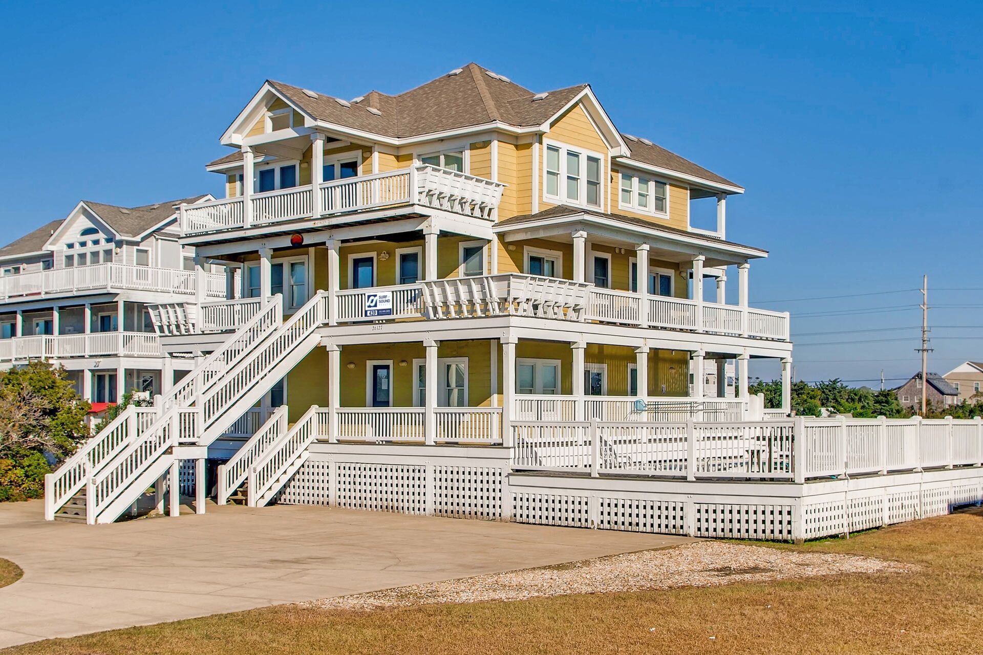 Semi-Soundfront Dog Friendly 7 Bedroom w/ Pool, Hot Tub & Game Room