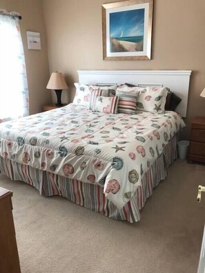 3 habitaciones, tabla de planchar con plancha, wifi y ropa de cama