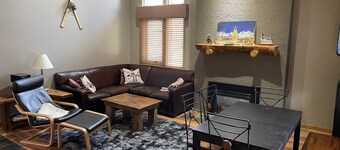 Beste Lage Ski In / Out Condo @ Boyne Mountain - zu Fuß zum Dorf