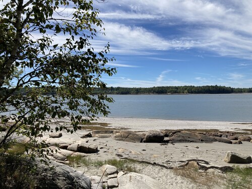 Oceanfront Cottage in Milbridge ~ME~
