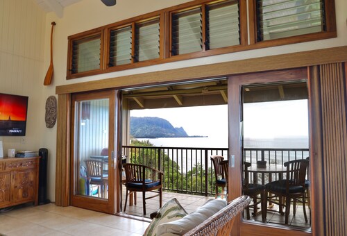 Jewel of the Pacific: Oceanfront Paradise Dream Escape in Princeville, Kauai