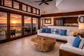 TV, DVD player - Jewel of the Pacific: Oceanfront Paradise Dream Escape in Princeville, Kauai (Princeville)