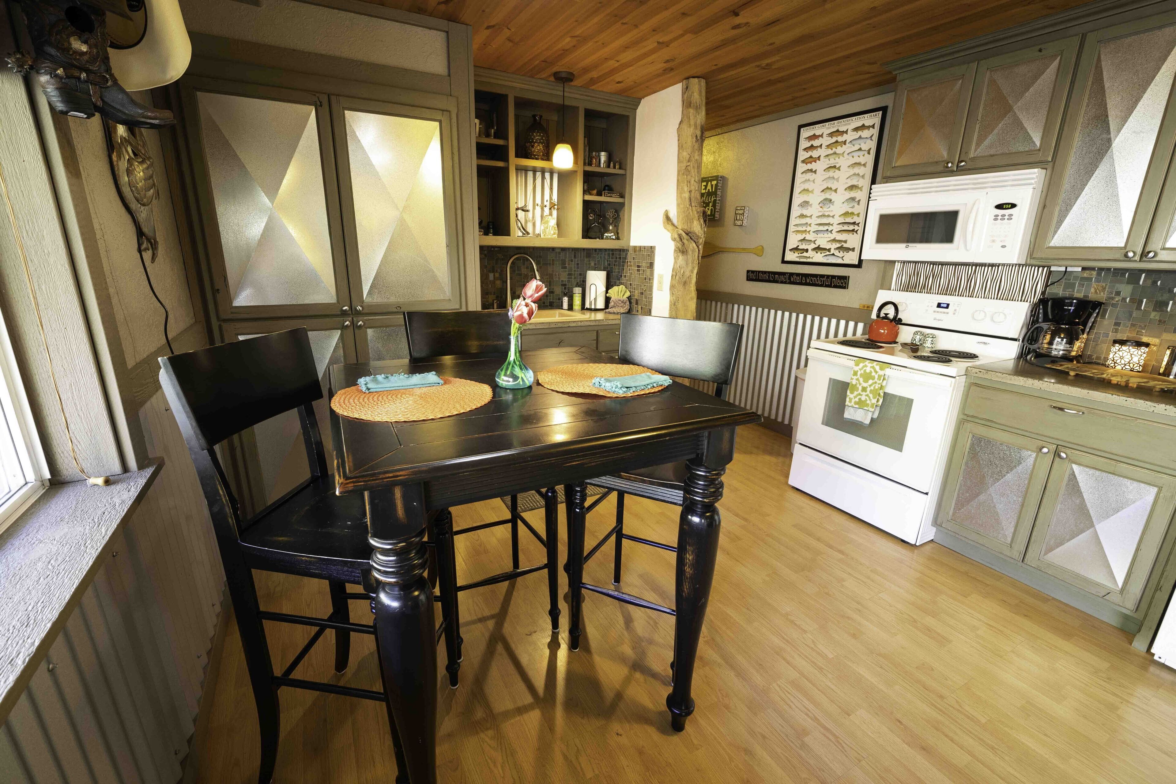 Inbody Hideaway River Front Vacation Rental - Ease into Relaxation