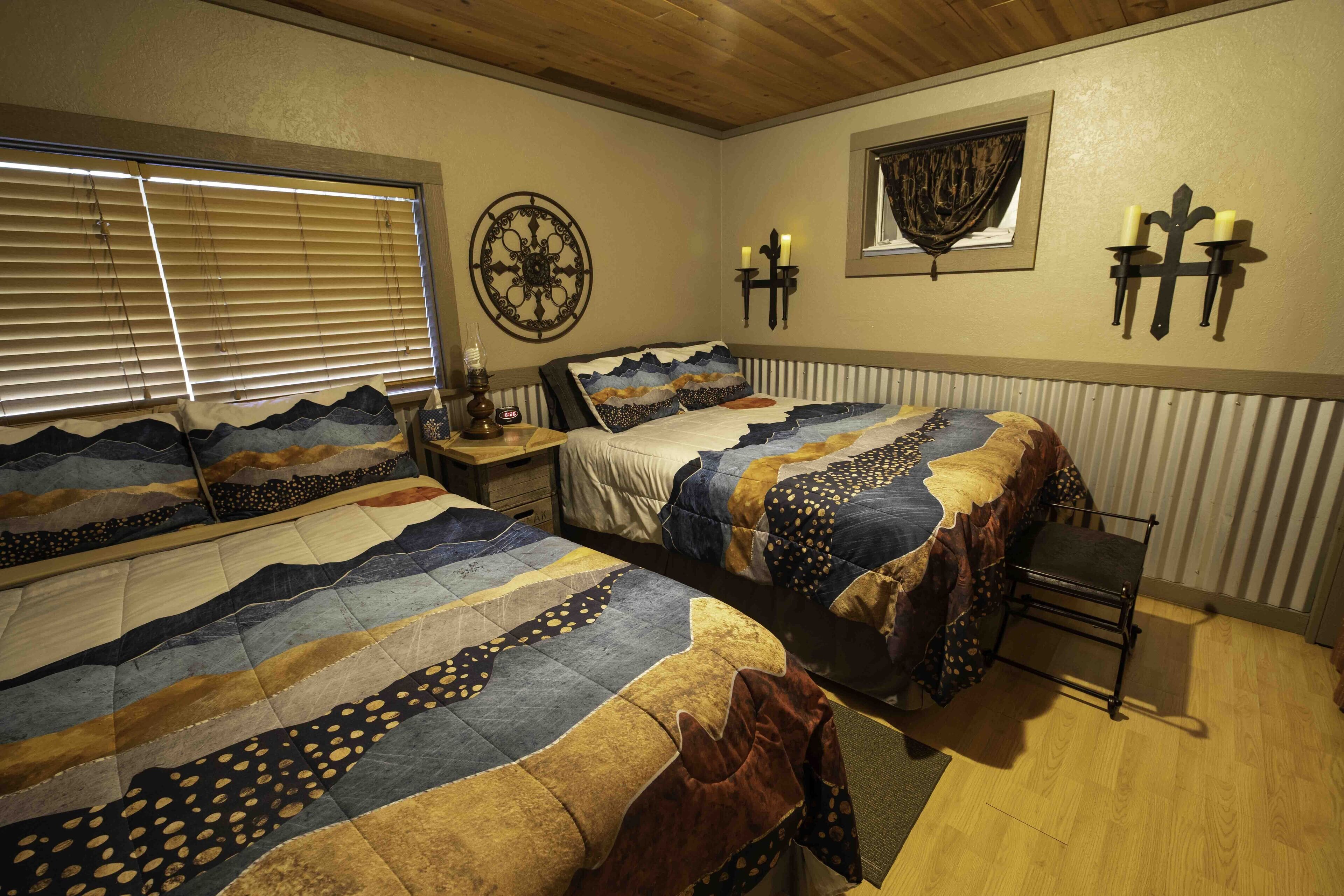 Inbody Hideaway River Front Vacation Rental - Ease into Relaxation