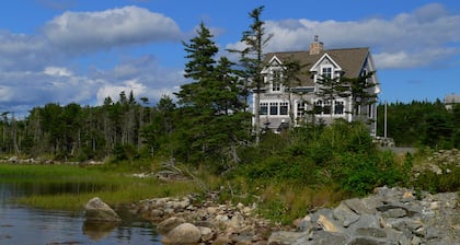 Beautiful post & beam oceanfront cottage on it's own private peninsula paradise