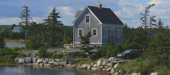 Kaunis post & palkki oceanfront mökki kaikki modernit mukavuudet