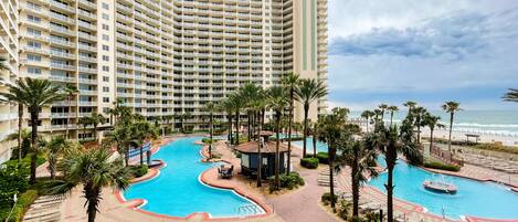 Innenpool, beheizter Pool