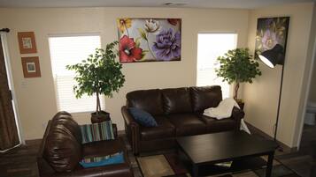 Smart TV, DVD player