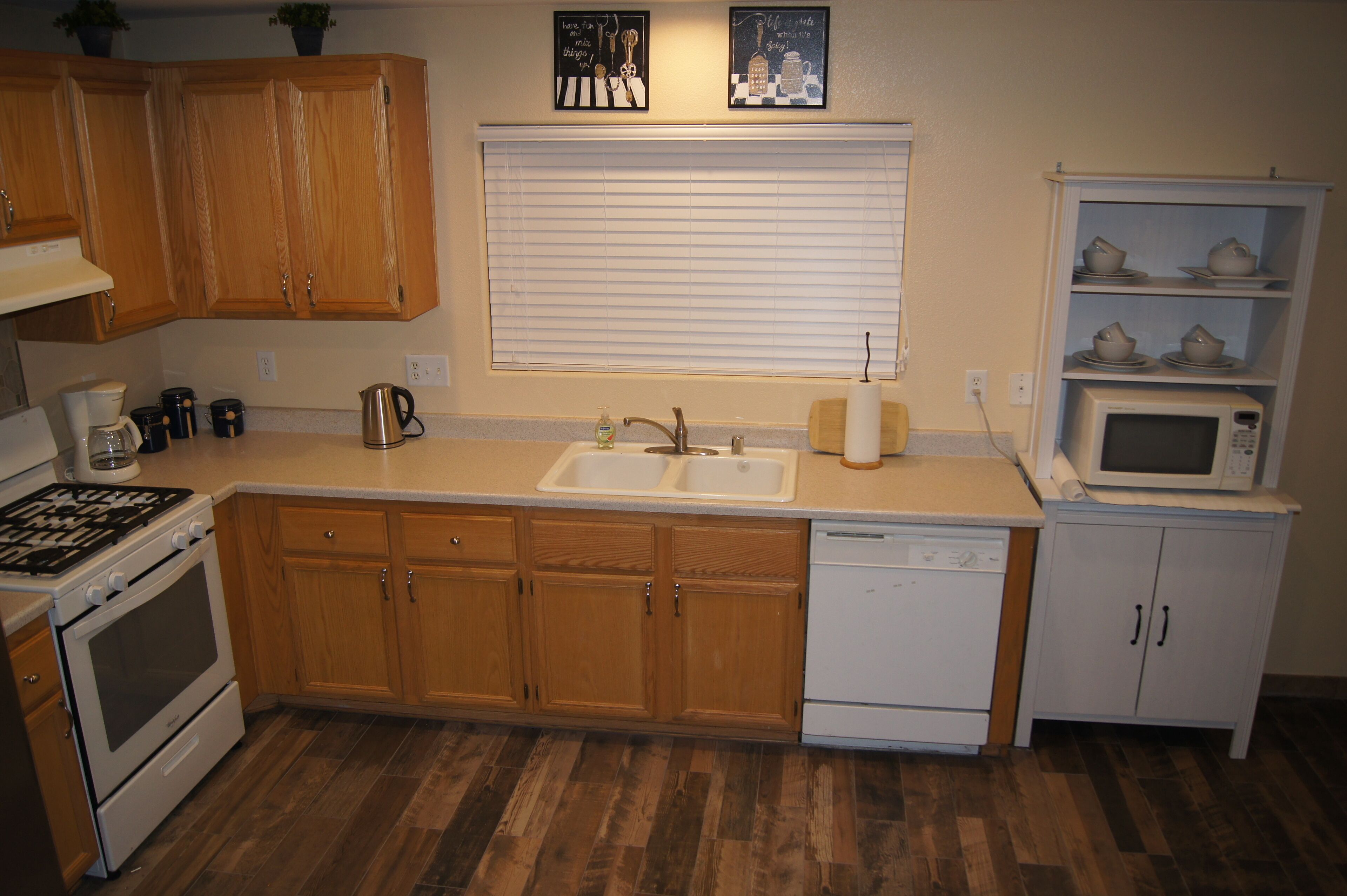 Beautiful Home WIFI Cable TV