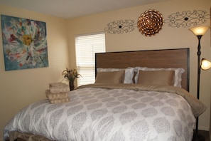 3 間睡房、熨斗/熨衫板、免費 Wi-Fi、床單