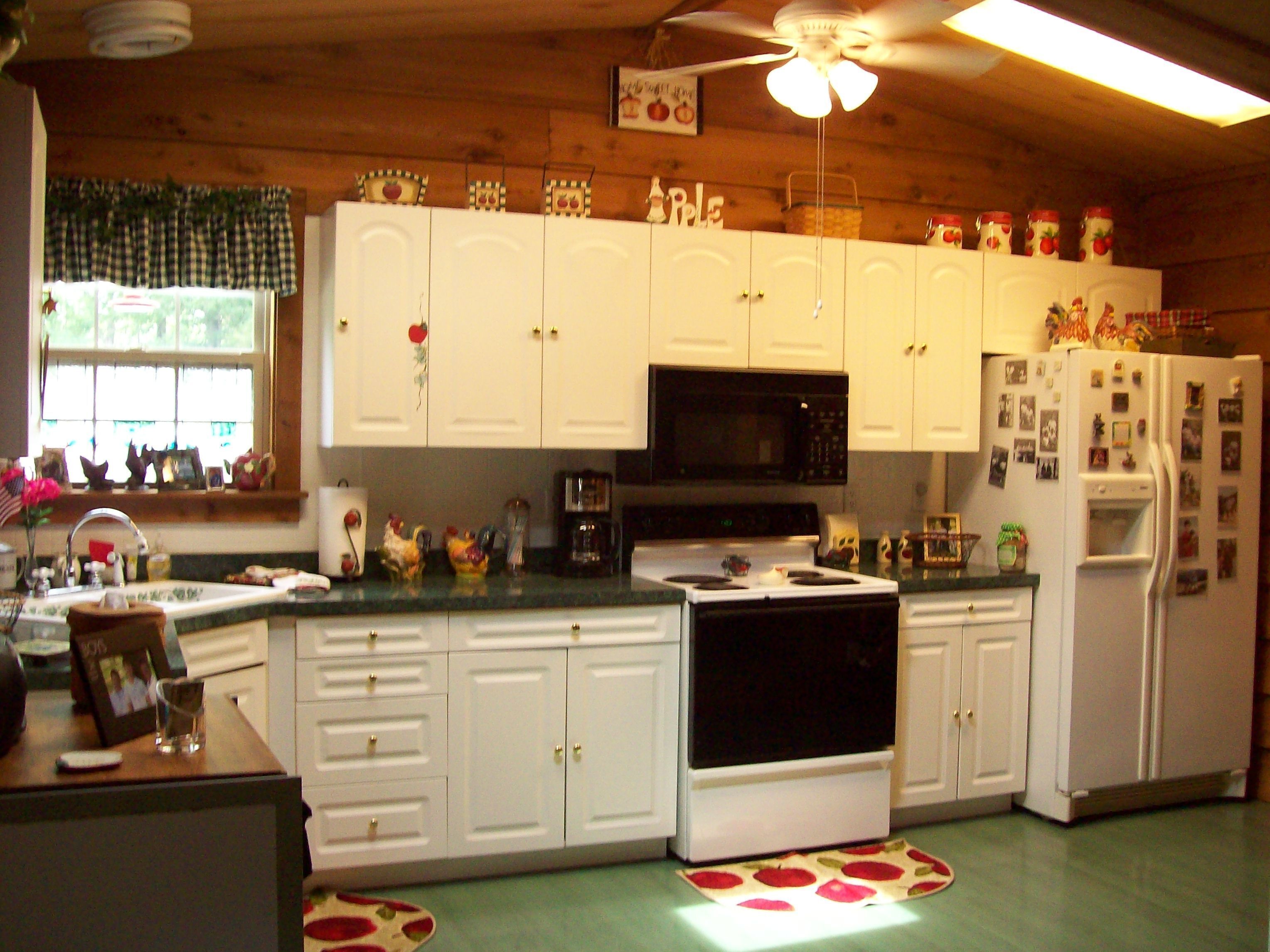 Cute Rustic Cabin, 1 Br; Within Sight Of Beautiful Kentucky Lake