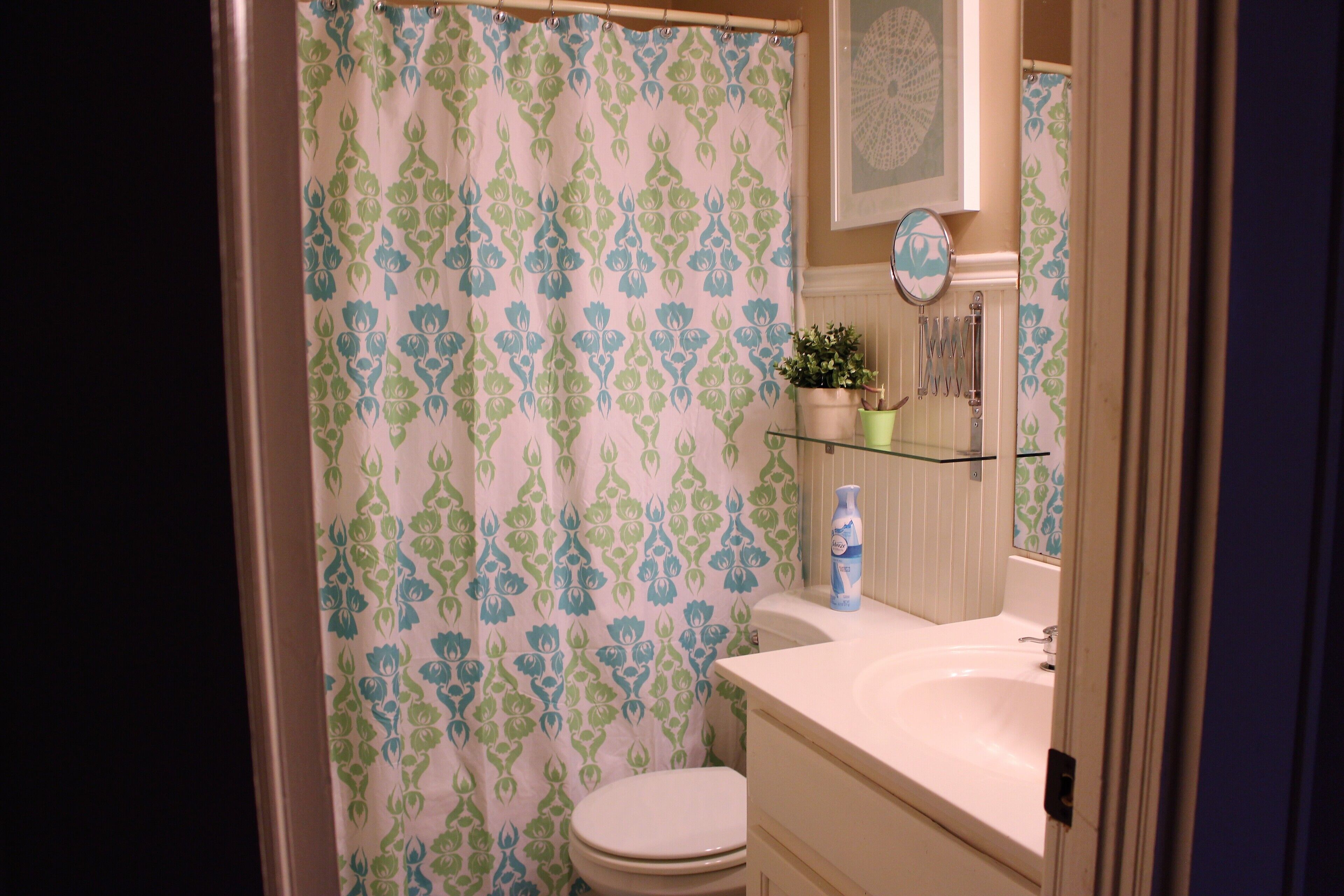 Hudson's Birdhouse-Quaint Bungalow in Historic "Old Town" downtown Cartersville