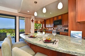 Dining - Luxury at its Best with Big Ocean Views!!  (Wailea)