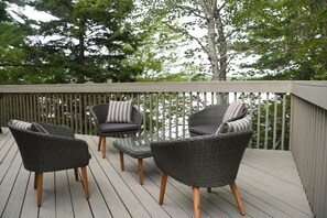 Terrace/patio - Lake Front Paradise on Ponhook in the Heart of Nova Scotia (Greenfield)