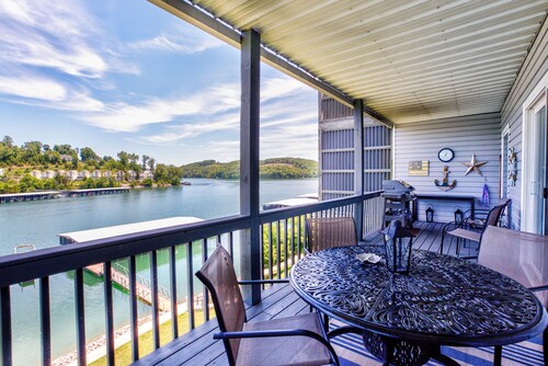 Norris Lakefront Condo at Deerfield Resort