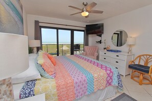 2 bedrooms, iron/ironing board, travel cot, free WiFi