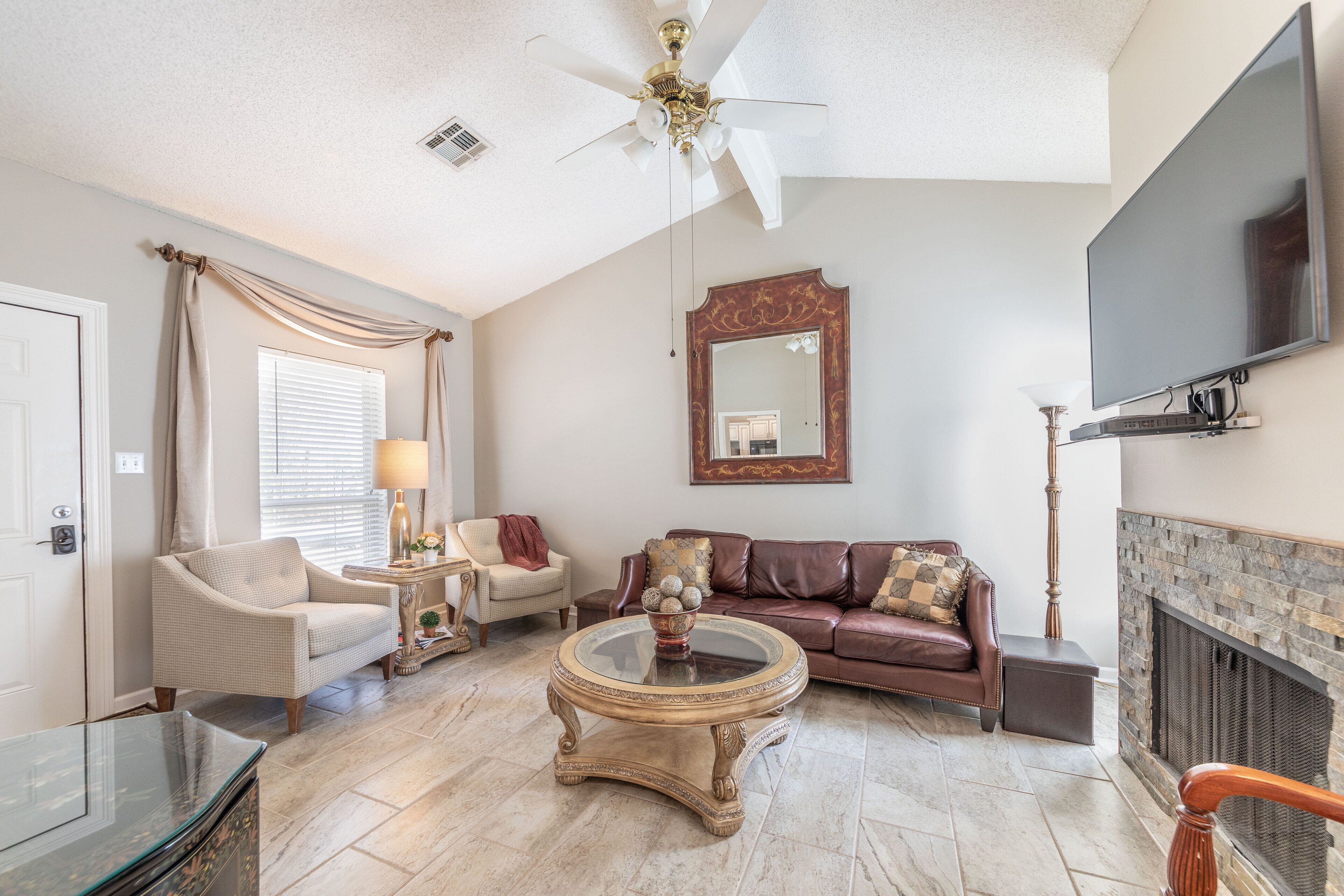 210-H Long Plantation Suites 1 or 2 Bedrooms - Monthly, Short Term, Long Term